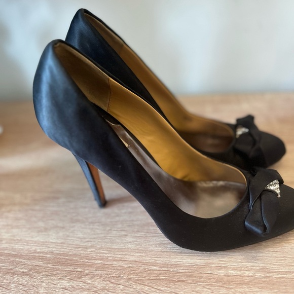 Badgley Mischka Black Heels - Picture 12 of 12